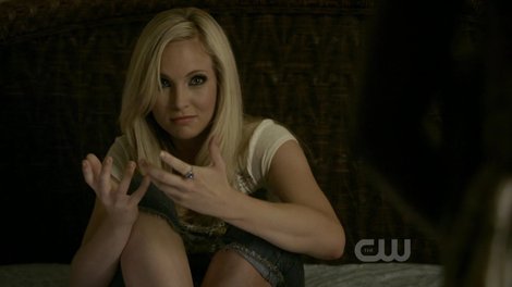 Prsten Upíří deníky Caroline Forbes