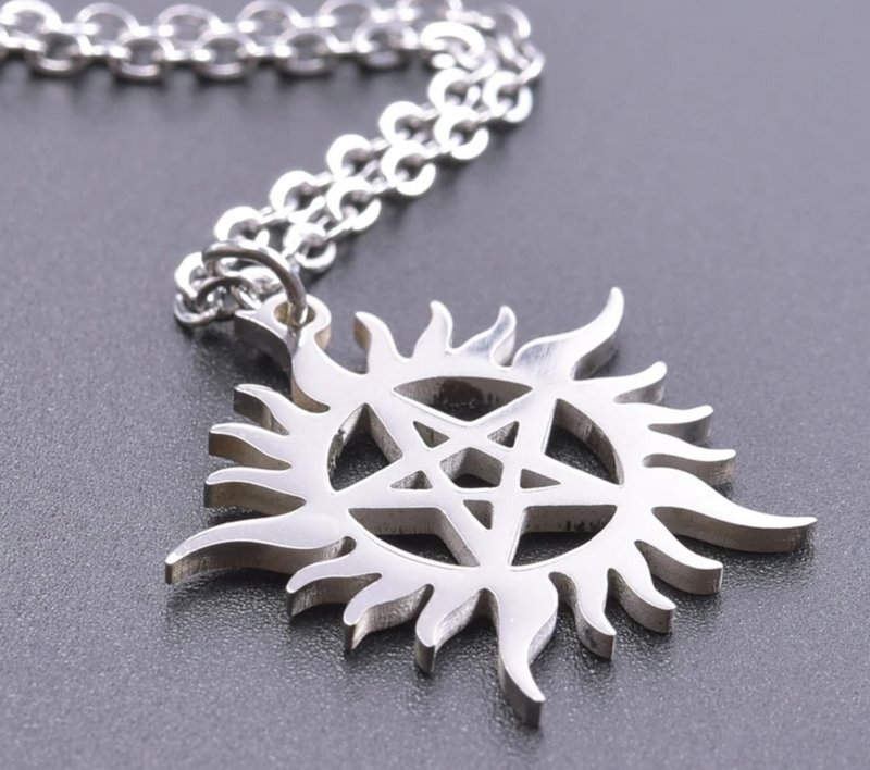 Řetízek Supernatural (Lovci duchů) - pentagram (ocel) 9