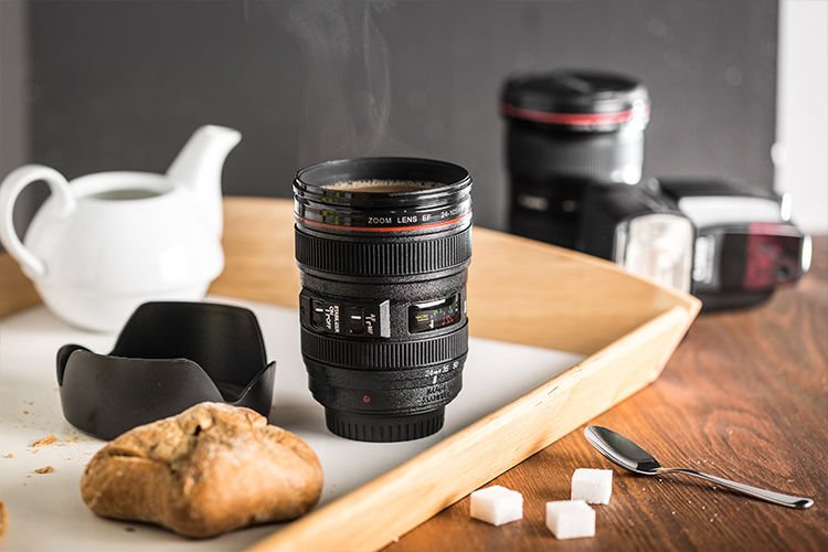 Hrnek objektiv fotoaparátu - s víčkem