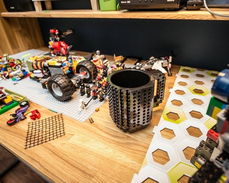 Hrnek LEGO - stavebnice (černá)