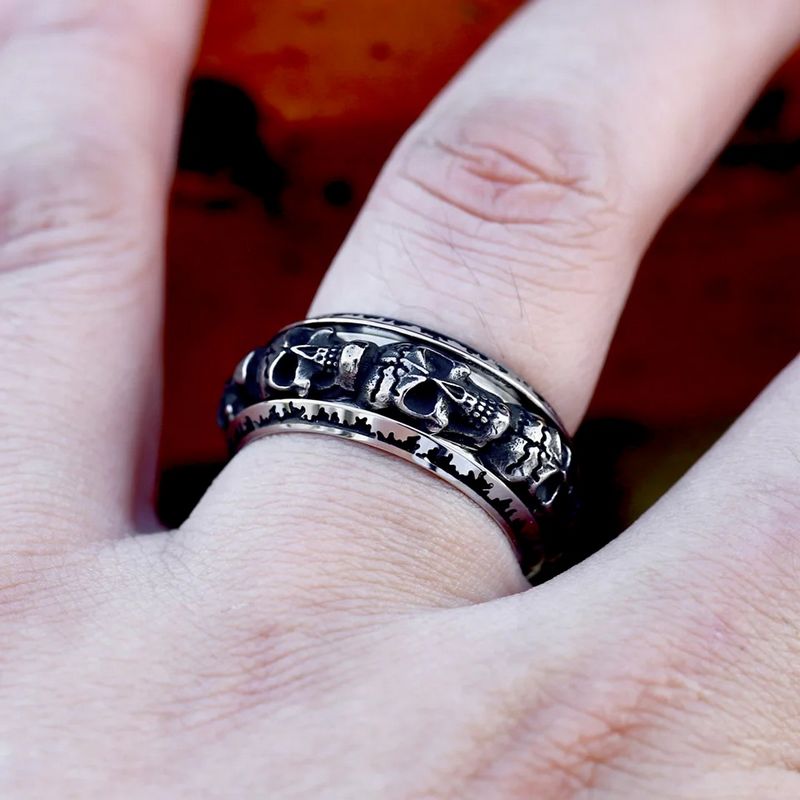 Prsten lebky - ocelový (8)