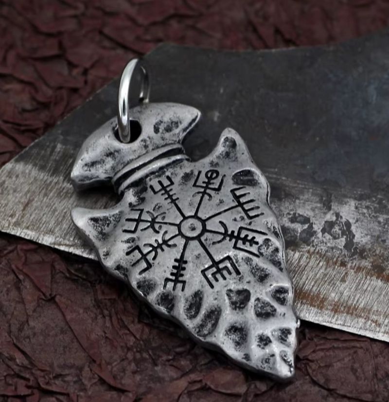 Řetízek Vegvísir - kompas (17) - ocelový