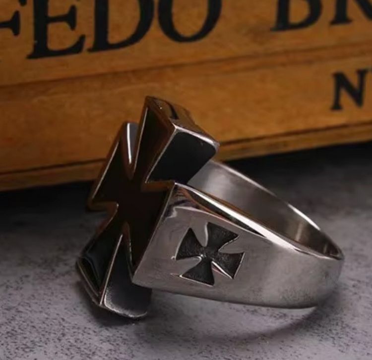 Prstýnek kříž (ocelový) 12