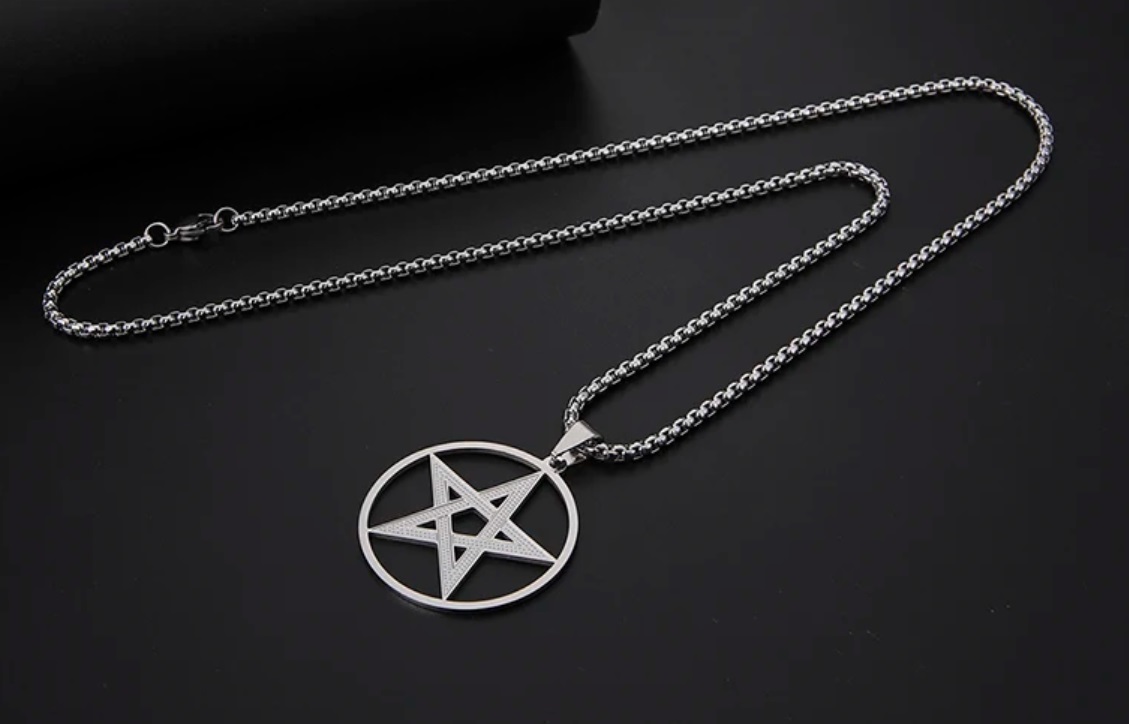 Řetízek Supernatural (Lovci duchů) - pentagram (ocel) 10