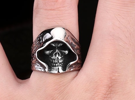 Prstýnek lebka s kápí (ocel) 2