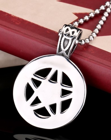 Řetízek Supernatural (Lovci duchů) - pentagram (ocel) 2 - modrá