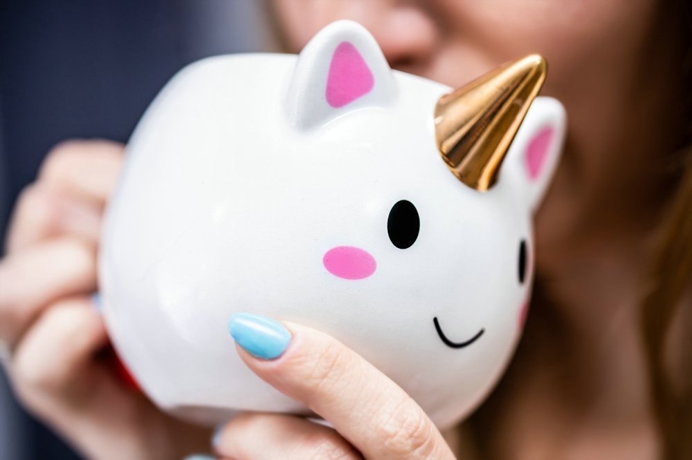 Hrnek jednorožec se zlatým rohem