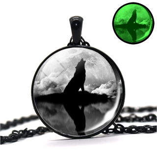 Řetízek vlk - svítí ve tmě (13)