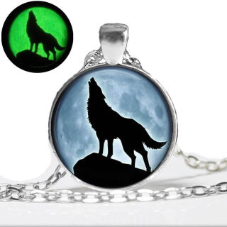 Řetízek vlk - svítí ve tmě (22)