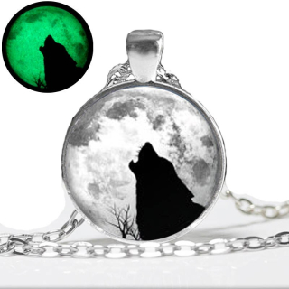 Řetízek vlk - svítí ve tmě (24)