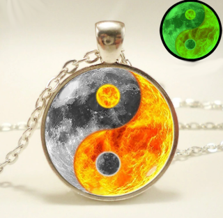 Řetízek Yin yang - svítí ve tmě (5)