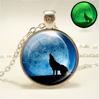 Řetízek vlk - svítí ve tmě (34)