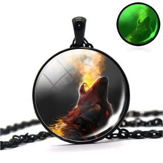 Řetízek vlk - svítí ve tmě (37)