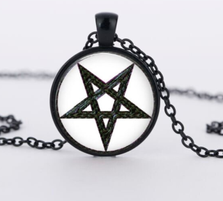 Řetízek Supernatural (Lovci duchů) - pentagram (36) čn