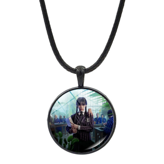 Řetízek Wednesday Addamsová (3)