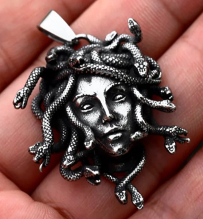 Řetízek medúza a hadi (ocel) 2