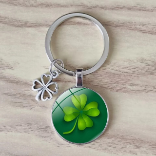 Klíčenka čtyřlístek (zelená) 30