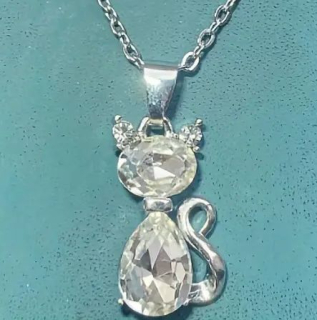 Řetízek kočka s krystalky (bílá)