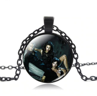 Řetízek The Vampire Diaries (Upíří deníky) - Elena, Damon a Stefan (5) čn