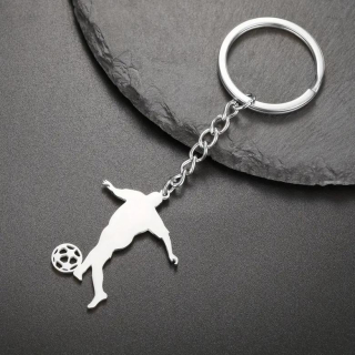 Klíčenka fotbalista - ocelová
