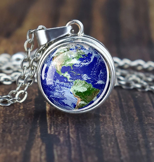 Řetízek planeta země