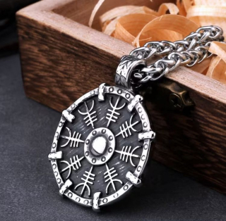 Řetízek Vegvísir - kompas (15) 