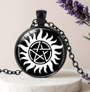 Řetízek Supernatural (Lovci duchů) - pentagram (50) 