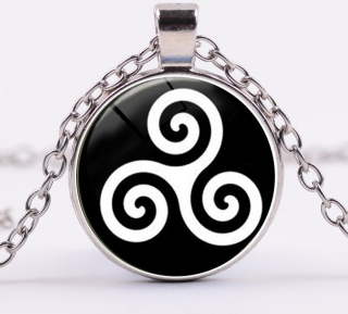 Řetízek Teen Wolf (Vlčí mládě) 6 - st, Triskelion